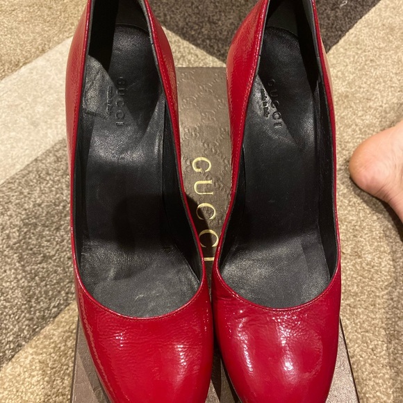 Gucci red shoe - Picture 6 of 12